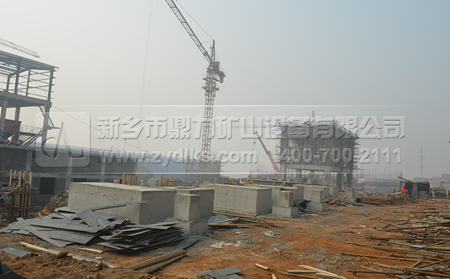 ����C���b���A