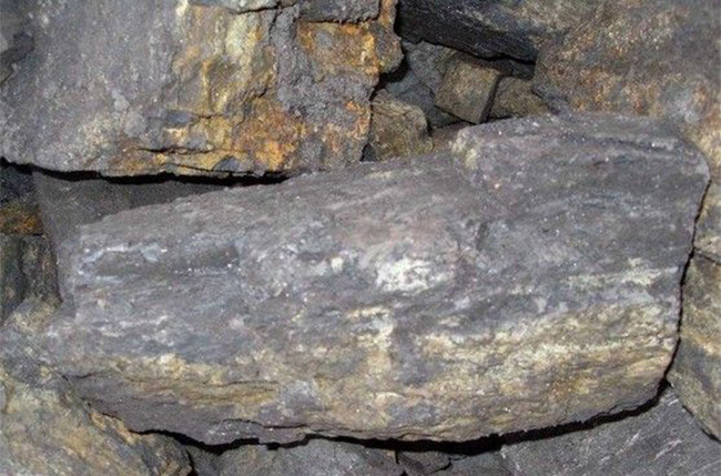 ú��ʯ����