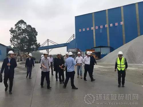 �V����dʯ�������T̩ʢʯ���Gɫ�Vɽ���Oӭ������ɽ�ಿ�T����