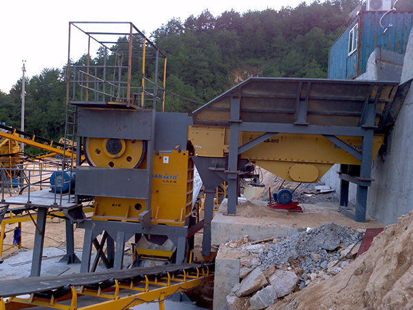 �h���������