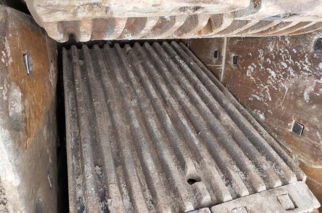 pe����C�r��