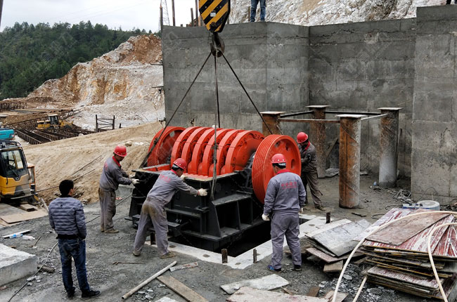 �F�ݶ����иۄս����ծa4ǧ��ɰʯ���a��